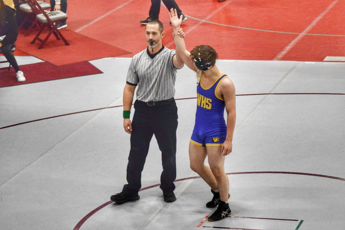 behindthelenz12's tweet photo. How does a wrestler spend his birthday...wrestling and winning!! Happy 17th birthday Tyler! @GOWHS_Wrestling @GoWHSAthletics @WaucondaHS118 @BulldogLife_WHS https://t.co/Ee82c7JeSm