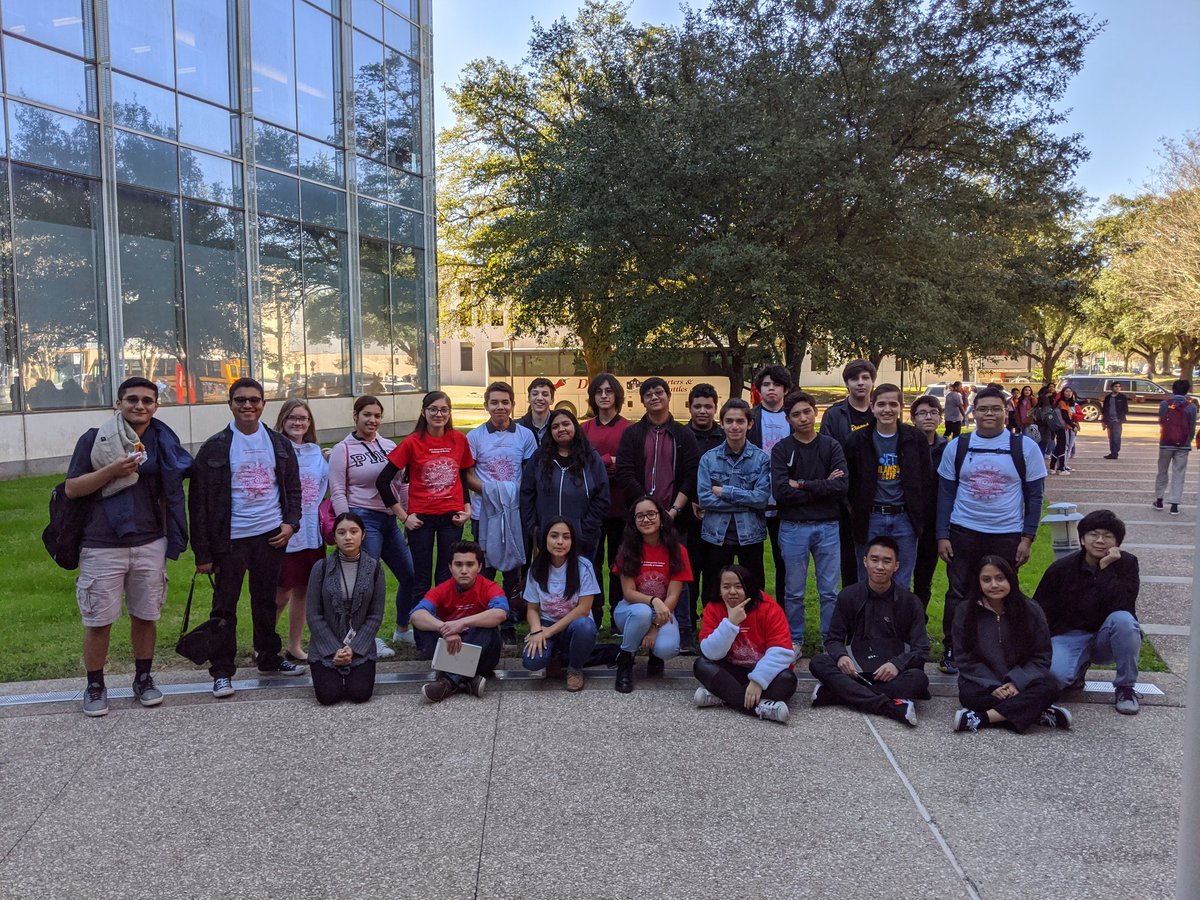 WodzickiScience's tweet photo. Had a great time at @UHouston at the their math competition! Great job @BlansonCTEHS Jaguars! 🐆 @thebrowne_math https://t.co/kylbpNVLla