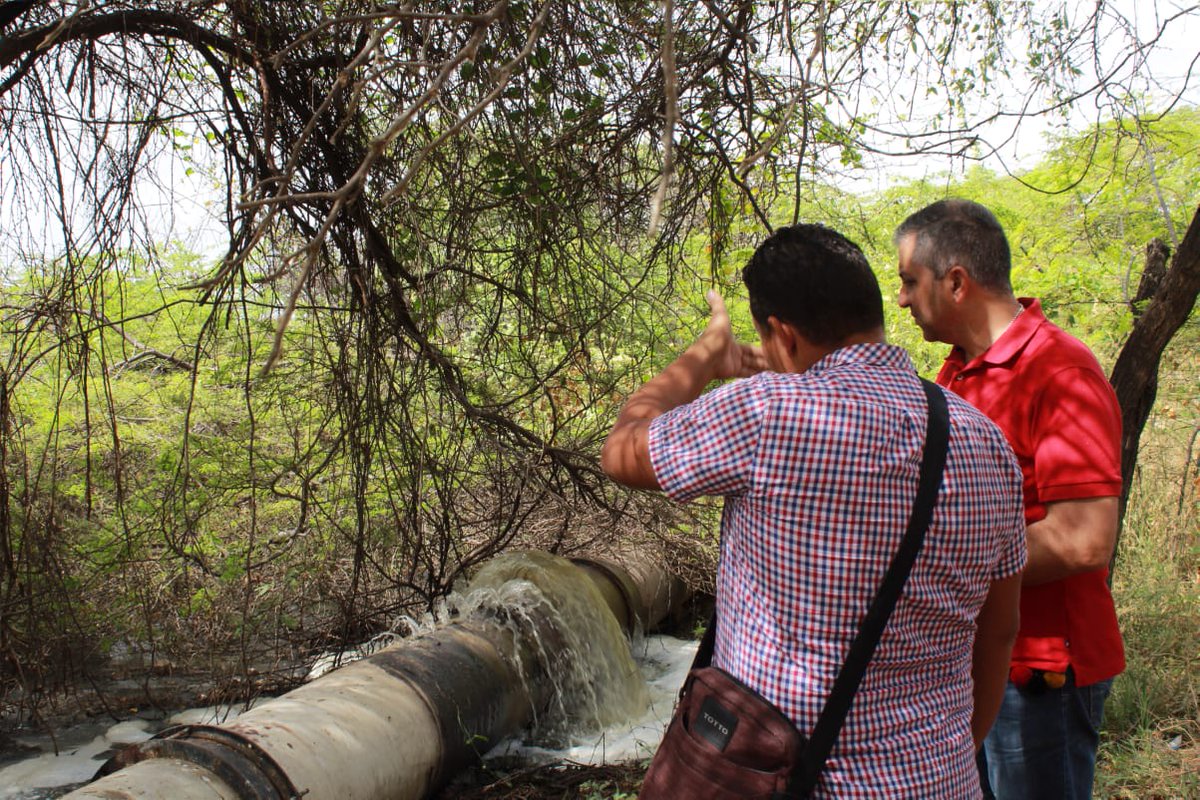 Alcalde <a href="/DasukiMohamed/">Alcalde Dasuki</a>, recorrió el sector indígena de Limoncito, dónde habitantes sufren graves problemas de salud, por la laguna de oxidación, ante ésto, fue convocada una mesa de trabajo con autoridades ambientales y planeación del departamento.
#Maicaowayuu
#Maicaocambia