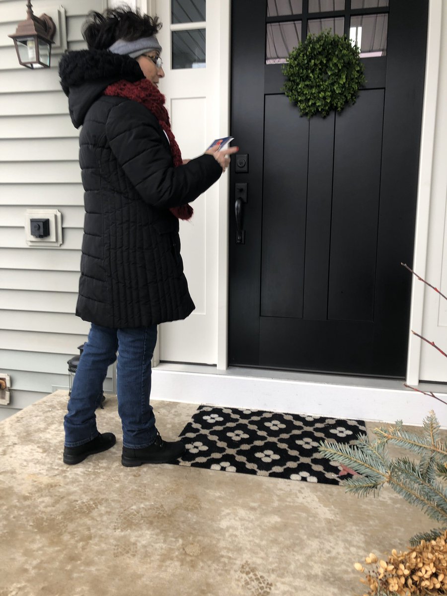 ForMosser's tweet photo. Walking in Alqonquin to get the word out to vote on March 17th. We have been getting a great reception!
#mosserforkanecounty
#barreiroforcircuitclerk
#elsbreeforkane
#malonefor65th https://t.co/dh7fYRWXzx