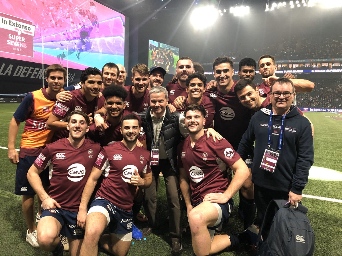UBBrugby's tweet photo. Fin du @supersevens pour l’équipe #UbbCevaSevens ! Après une défaite d’entrée face au finaliste et vainqueur potentiel de la compétition, Pau, belles victoires face au Stade Toulousain (24-12) puis Castres (29-12)... Quelle expérience pour nos jeunes !#iloveubb #bordeaux #rugby https://t.co/WMyVSI13wH