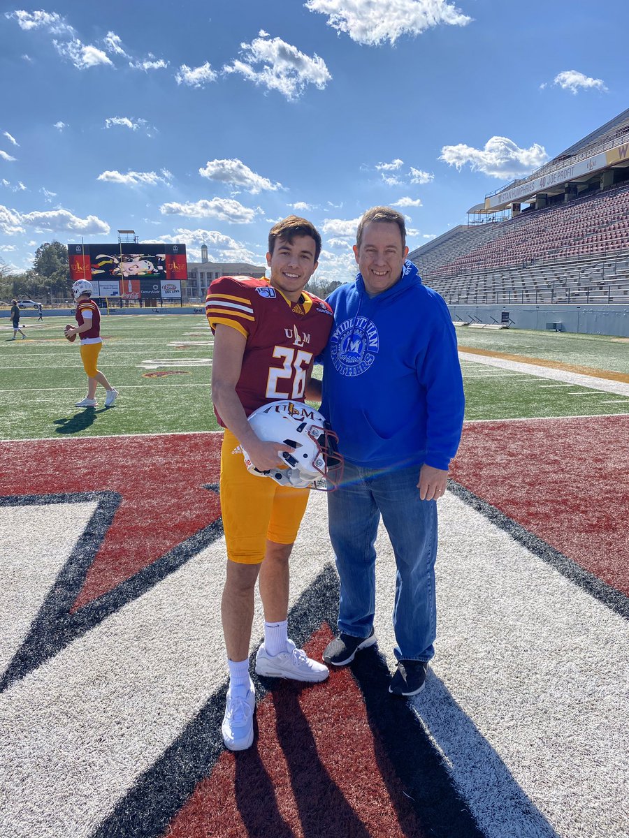 shanereasonover's tweet photo. Next chapter.... @ULM_FB @MidloPanthers @coachwendel1 @jtoberkrom @Hunterh24 @Tyler_Bolfing https://t.co/xRICgIuJLP