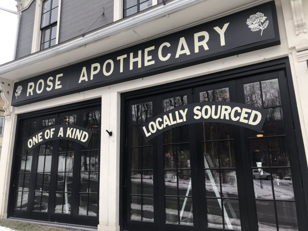 lammags's tweet image. It’s real. It’s simply the best. And I was there. @SchittsCreek @danjlevy #frans