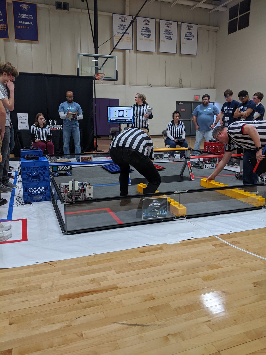 PR Robo Wolves tweet media