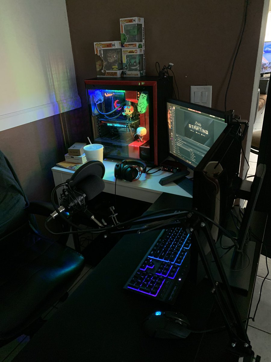 iD4ddy_'s tweet photo. About ready for the return...
#SmallStreamersCommunity #stream #streamerstreamer https://t.co/m0lgdXFSSS