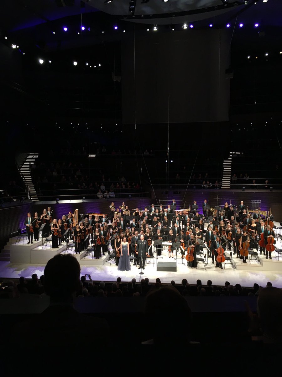 There was a touch of magic in the air when the Sibelius Academy SO under @oramsa performed Saariaho’s Laterna magica followed by Mahler’s Fourth w/ #JohannaWallroth ⁦@Sibafest⁩.