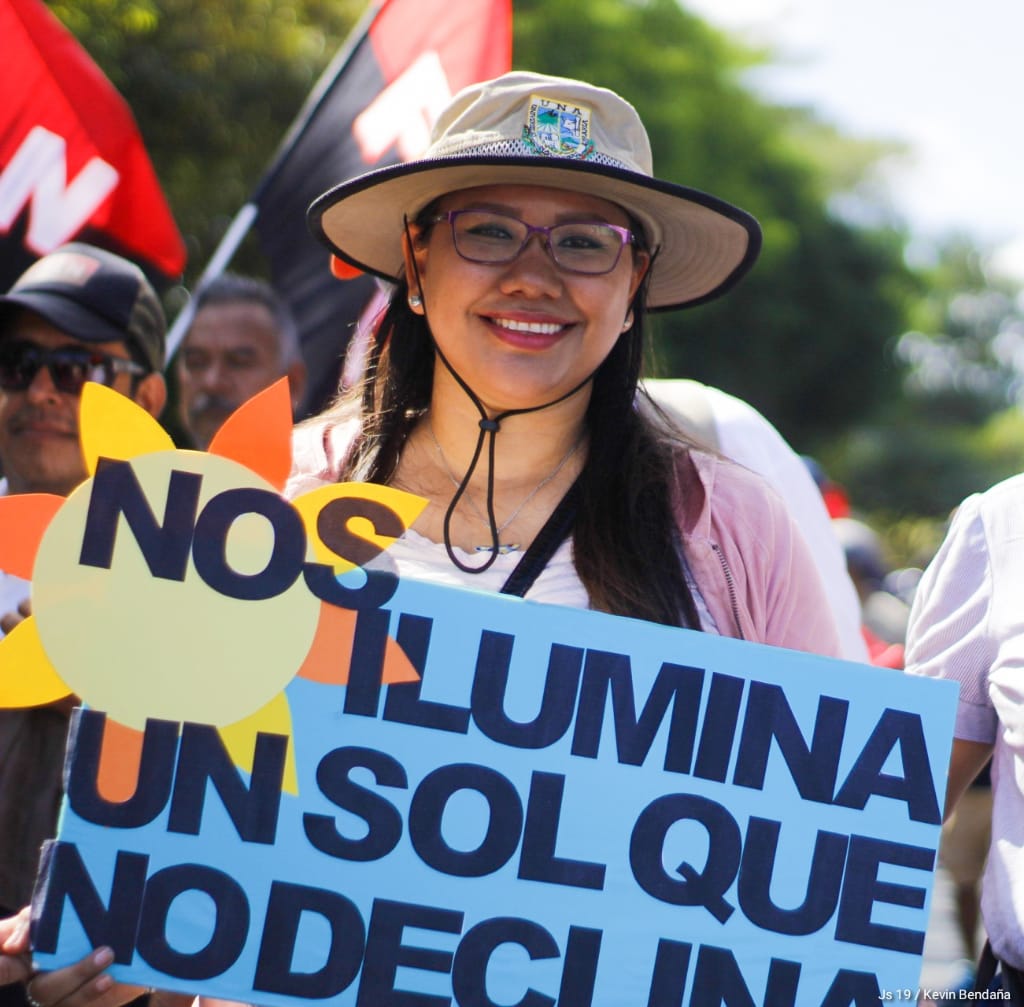 taniasandinista's tweet photo. Mujeres de la revolución❤️🖤
Para la revolución!

Vientre q anida la lucha y q pare  victorias. 

Estas son las mujeres de mi patria #Nicaragua. Valientes. Aguerridas. Amantes de la paz y defensoras de la libertad.

#MujeresPorLaVida 
#NicaraguaTrabajoyPaz 
#PLOMO19
❤️🖤🇳🇮❤️🖤🇳🇮 https://t.co/zi70IWTEk6