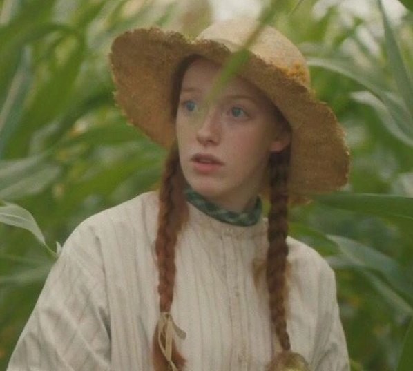de_avonlea's tweet photo. Nunca vou esquecer de quando fizeram as gravações do episódio do pomar e geral achava que era lá que Anne e Gilbert iam fazer as pazes, só mais uma ilusão dessa vida de anner https://t.co/SCNs9H4u9B
