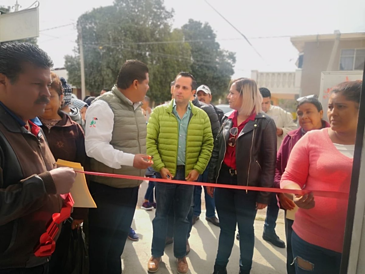 JOSEREFUGIOSR's tweet photo. Felicidades al comité del @VerdeEcologista #Matamoros por la inauguración de la nueva sede de sus oficinas!!!!  También por el nombramiento de sus coordinadores ejidales. Enhorabuena❗️❗️❗️#ViveVerde https://t.co/eSaV461hHA