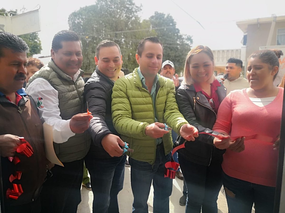 JOSEREFUGIOSR's tweet photo. Felicidades al comité del @VerdeEcologista #Matamoros por la inauguración de la nueva sede de sus oficinas!!!!  También por el nombramiento de sus coordinadores ejidales. Enhorabuena❗️❗️❗️#ViveVerde https://t.co/eSaV461hHA