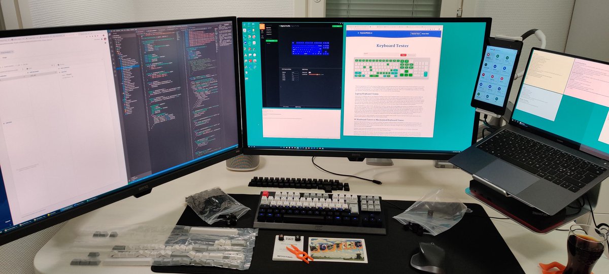 RydMike's tweet image. Keyboard &quot;break&quot; from #FlutterDev to setup #WootingOne from @WootingKB. Now swapping keycaps for PBT ones, testing both #Flaretech optical Clicky55 switch and Linear55 more. Normally I perefer clicky for typing, but this linear is so super smooth and nice, might end up using it.