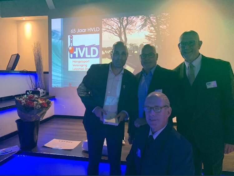 Inwoners_Partij's tweet photo. Ons raadslid Eric was vandaag aanwezig bij het 65-jarig jubileum van HV Lelystad-Dronten. Een vereniging met ruim 3600 leden. De grootste vereniging van #Lelystad. De InwonersPartij feliciteert #HVLD https://t.co/ALsdpDGFEK