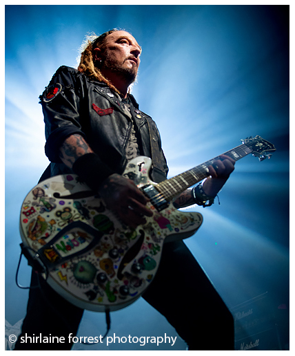 Shirlainephoto's tweet photo. Oh my, @TheWildhearts played a blinder! @O2RitzManc #thewildhearts #gingerwildheart #o2ritzmanchester #manchester #livemusic #ginger #backlighting #yespet https://t.co/hvPLRaA9Zs