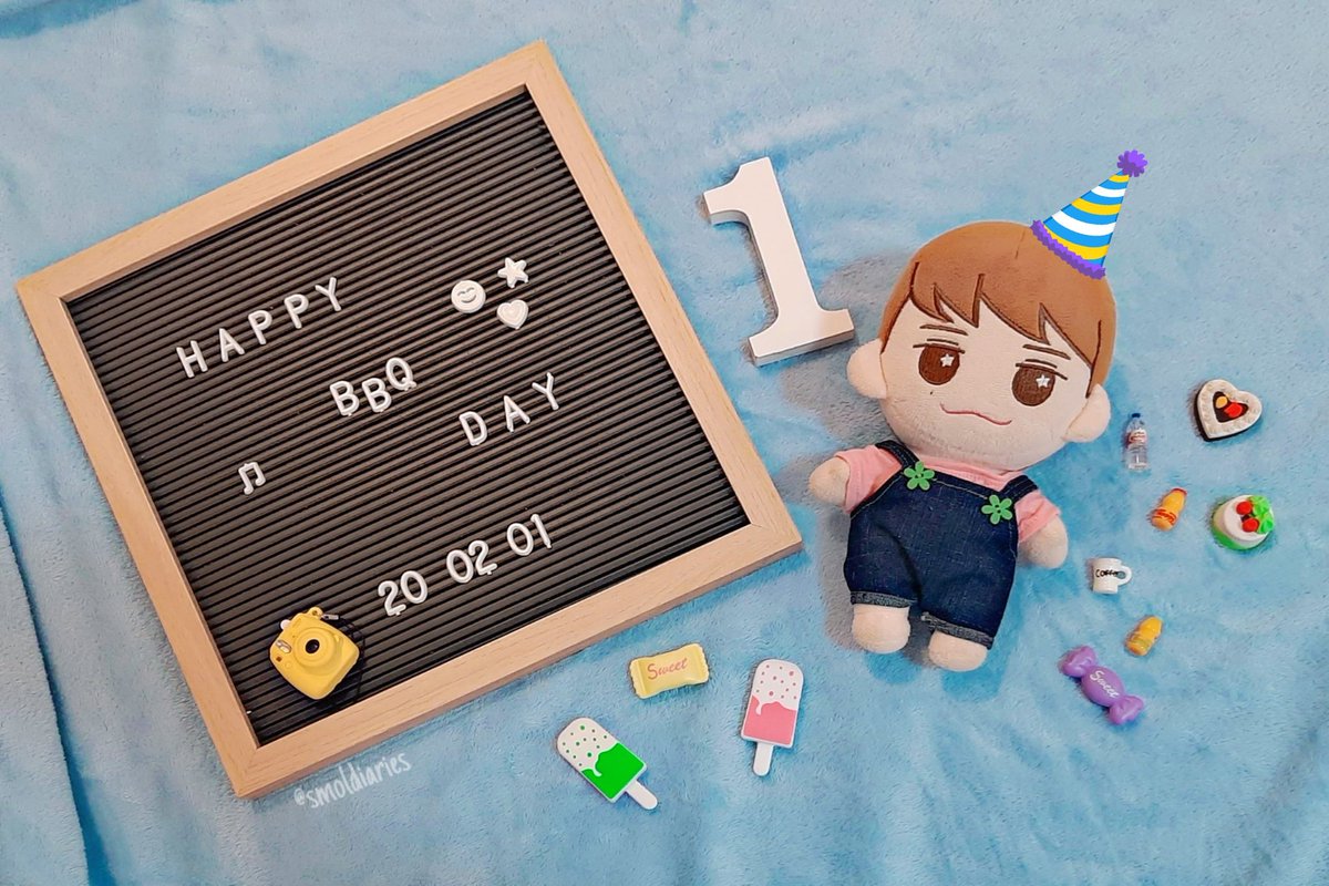 smoldiaries's tweet photo. SD60 200201
Hello~ It's BbQ & I just turned one year old!! π See πΈ
(One year being a cotton mom, and I still am enjoying every bit of it. Happy Birthday to my first baby!! Thank you for bringing joy to my life π)
#diaryupdate #smolconvos #KyuhyunDoll #sujudolls #SUPERJUNIOR https://t.co/t1ME62apon