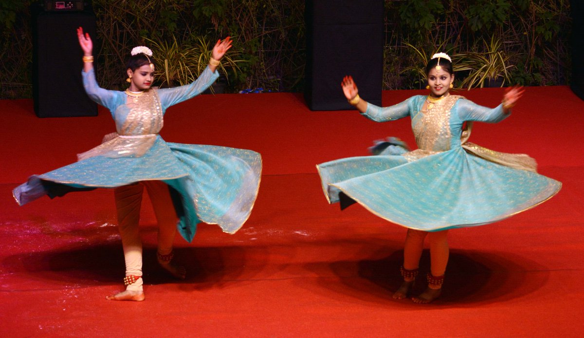 pramodvaidya06's tweet image. #DevelopmentDialogue2020 Artists are performing Kathak dance during Evening with Legend session. @XpressBengaluru @santwana99 @Amitsen_TNIE @HemanthTnie