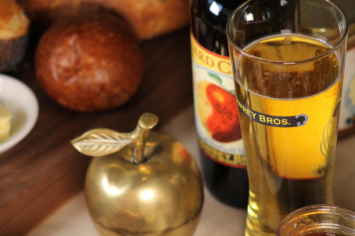 Make sure to stock up on your favourite cold beverages before the big game this weekend! 🏈🍻

Swing by <a href="/RavineVineyard/">Ravine Vineyard</a>, and pick up our Hard Apple, Peach, or Pear Cider (or all of the above) so you're ready to cheer on your team!