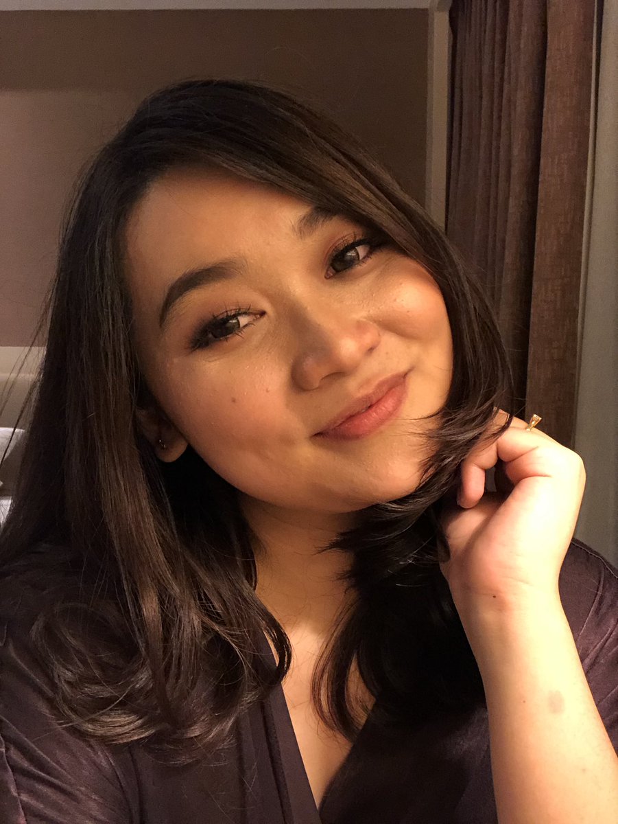 adidums's tweet image. This is very unlike me but I loveeee my makeup tonight sooo serving looks!! #honesttoGod #nofilter