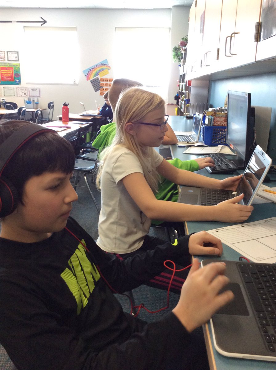 DLarsonSGR4's tweet photo. We started a new step in our state research today - our video story boards.  Thanks to Mrs. Nelson for all of her guidance with our project! https://t.co/2qf44Red1F