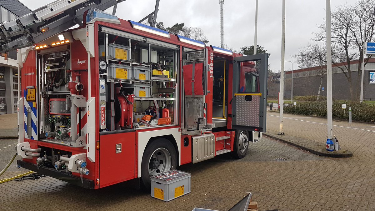 24 uur dienst <a href="/BrandweerZST/">Brandweer Zeist</a> met leuke oefening en hopelijk wat uitrukken. #brandweer #zeist