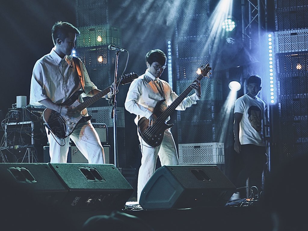 chananwo's tweet photo. ▫️ M I L D ▫️   @mildband #EFMChillonTheHill10 https://t.co/bycEPGLBaf