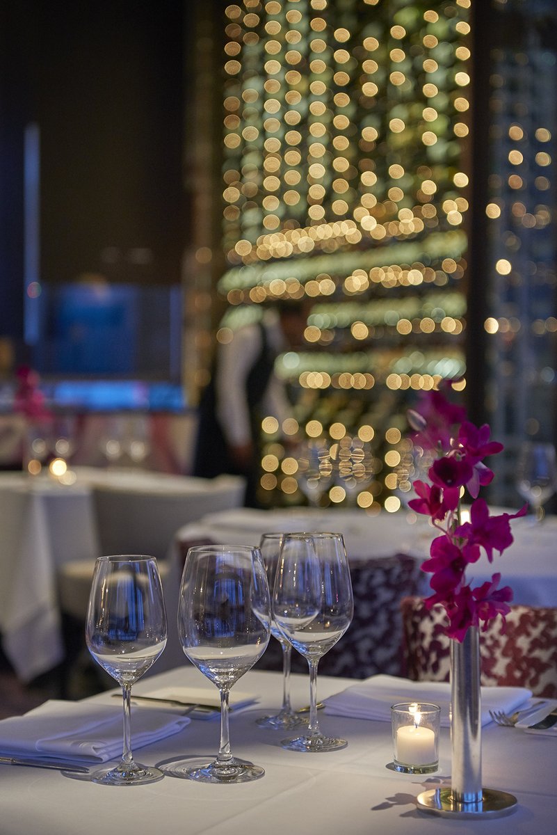 MO_NEWYORK's tweet photo. Reserve a romantic dinner at Asiate for Valentine's Day, featuring a seasonal tasting menu, wine pairings and views of Manhattan. https://t.co/k1QoQd0ODv #MOfoodies #MOdrinks https://t.co/Qi22T6Hg1W