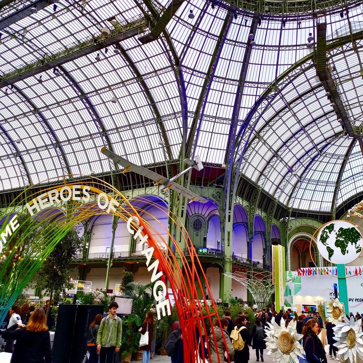 LouiseMarot's tweet photo. Retour en image sur #ChangeNOW2020 la première exposition universelle des solutions pour la planète en partenariat avec le Groupe @LesEchos - @le_Parisien 

« Ensemble pour une société responsable »🌱🌍 https://t.co/h8p4UF0xs0