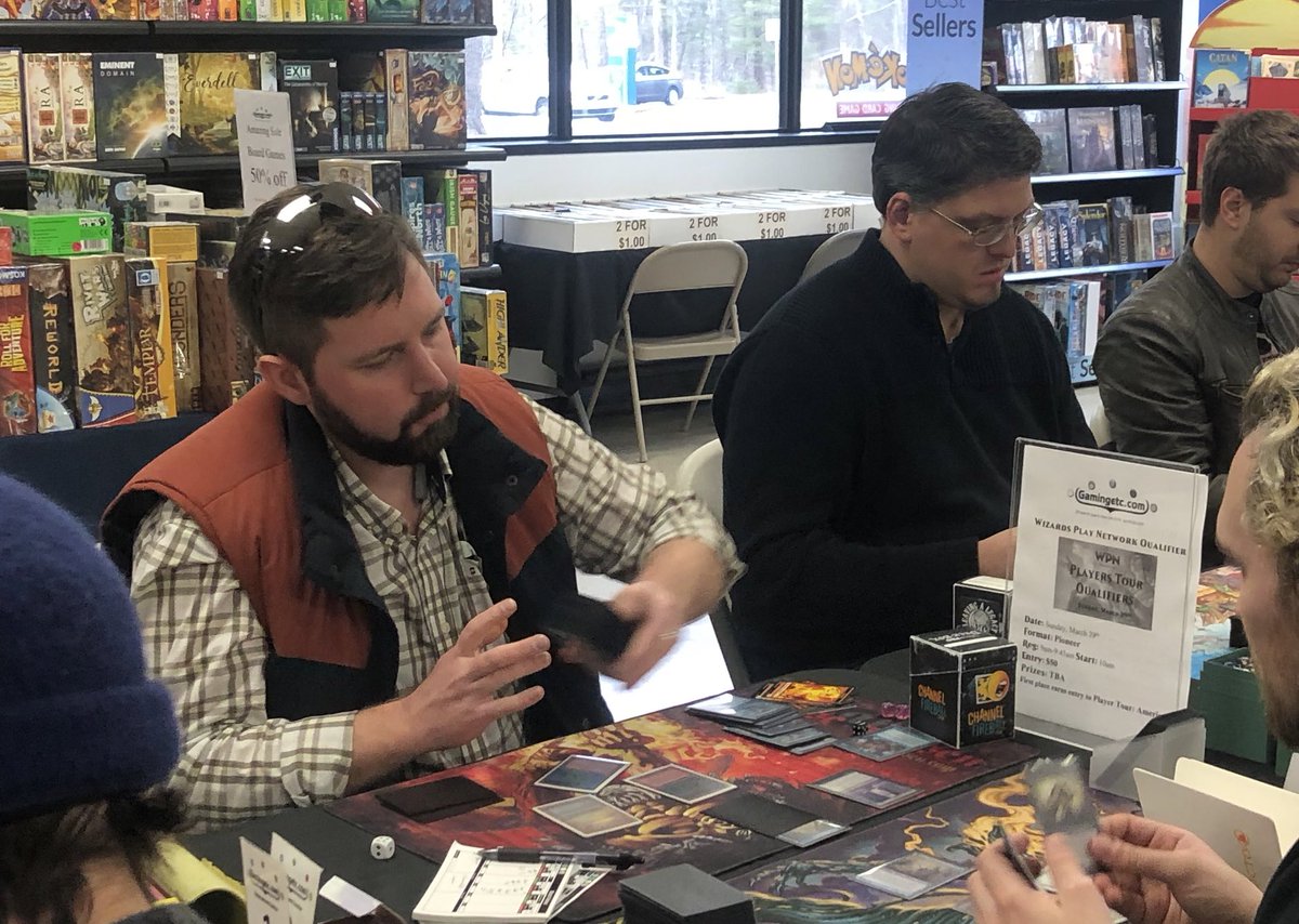 PatEuglow's tweet photo. @DeadFormatCast occupying the top tables in rd 2 #lalopen https://t.co/cDKAswBNBf