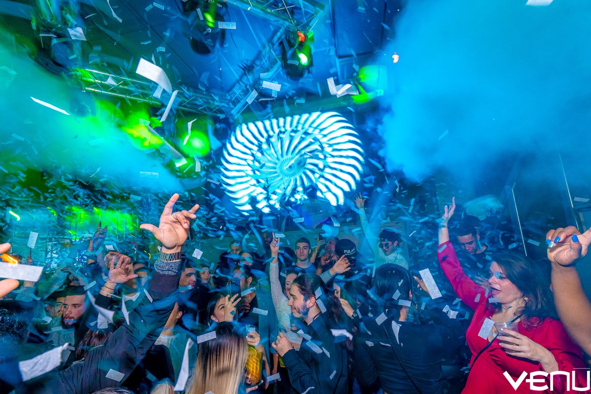 Your Weekend Spot.. 🤩🍾💥
✖️
#Venu #Boston #VenuBoston #VenuNightclub #Pasha #PashaBoston #VIP #Nightlife #BottleService #Dance #Party #HipHop #Trap #Latin #EDM #Music #Weekend #BosFeed #IGBoston #December #Clubbing