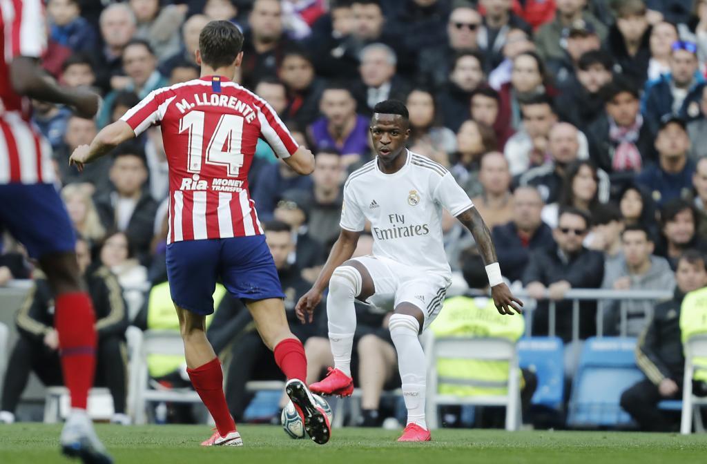 marca's tweet photo. Vinícius desbloquea el plan de Zidane de los cinco centrocampistas https://t.co/SmaaXVtCoX
@miguelangelara pone nota al partido del Madrid, jugador por jugador https://t.co/IEUXfjwgrL