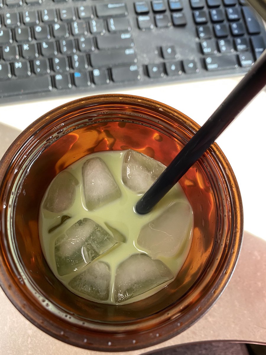 Driffill17's tweet photo. Made my own matcha oat milk latte this morning and I just feel like @_lindsayraee would be so proud🥺💓🍵 #MatchaLife https://t.co/yxXy5TGfol