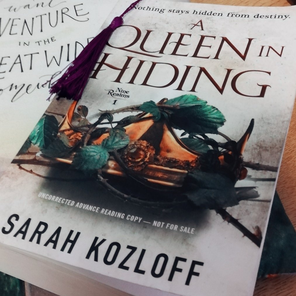 A Queen In Hiding by Sarah Kozloff