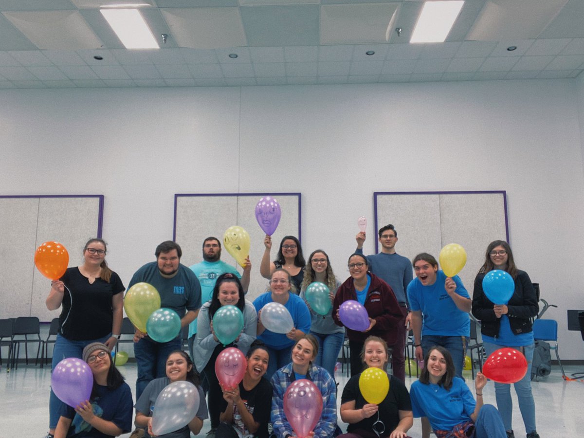 sfamuphiepsilon's tweet photo. We had so much fun at our last spring rush event of the year! π₯³ππ #itspoppin #muphiepsilon #rushweek2020 https://t.co/THpHFd2r3w