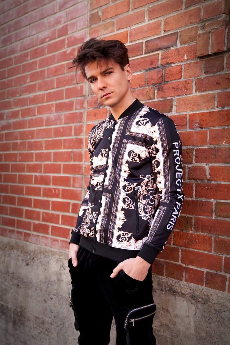 elmererana's tweet image. Artur
#fashioneditorial #editorialdemoda #fashionkorea #fashion #malemodel #stylish #portrait #photography