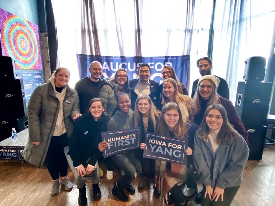 UNC Hussman students studying political communications on-the-ground in Iowa with Presidential candidate Andrew Yang.
