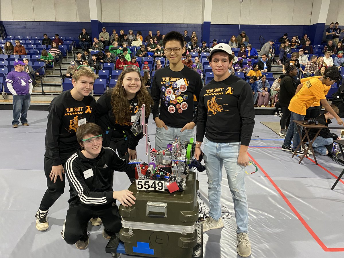 ASRobotix's tweet image. BlueShift is currently in 6th place after two rounds! @AshevilleSchool #GoBlues
