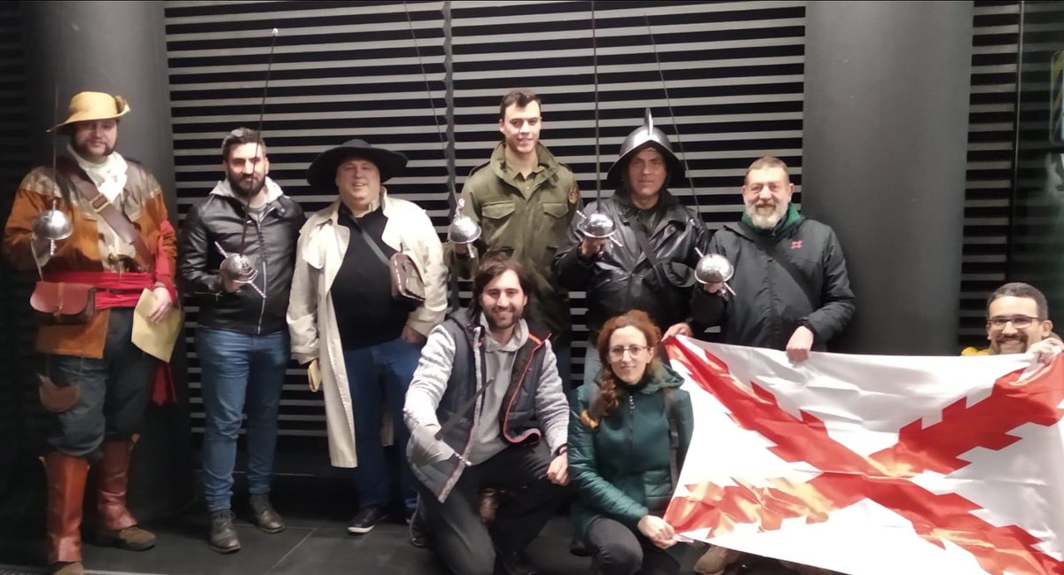 Vigo, gracias a su @SVEAesgrima, vivió una jornada para la historia, en el día de los Tercios. Somos lo que somos porque fuimos lo que fuimos #31EneroTercios https://t.co/3pyXhZGVEs