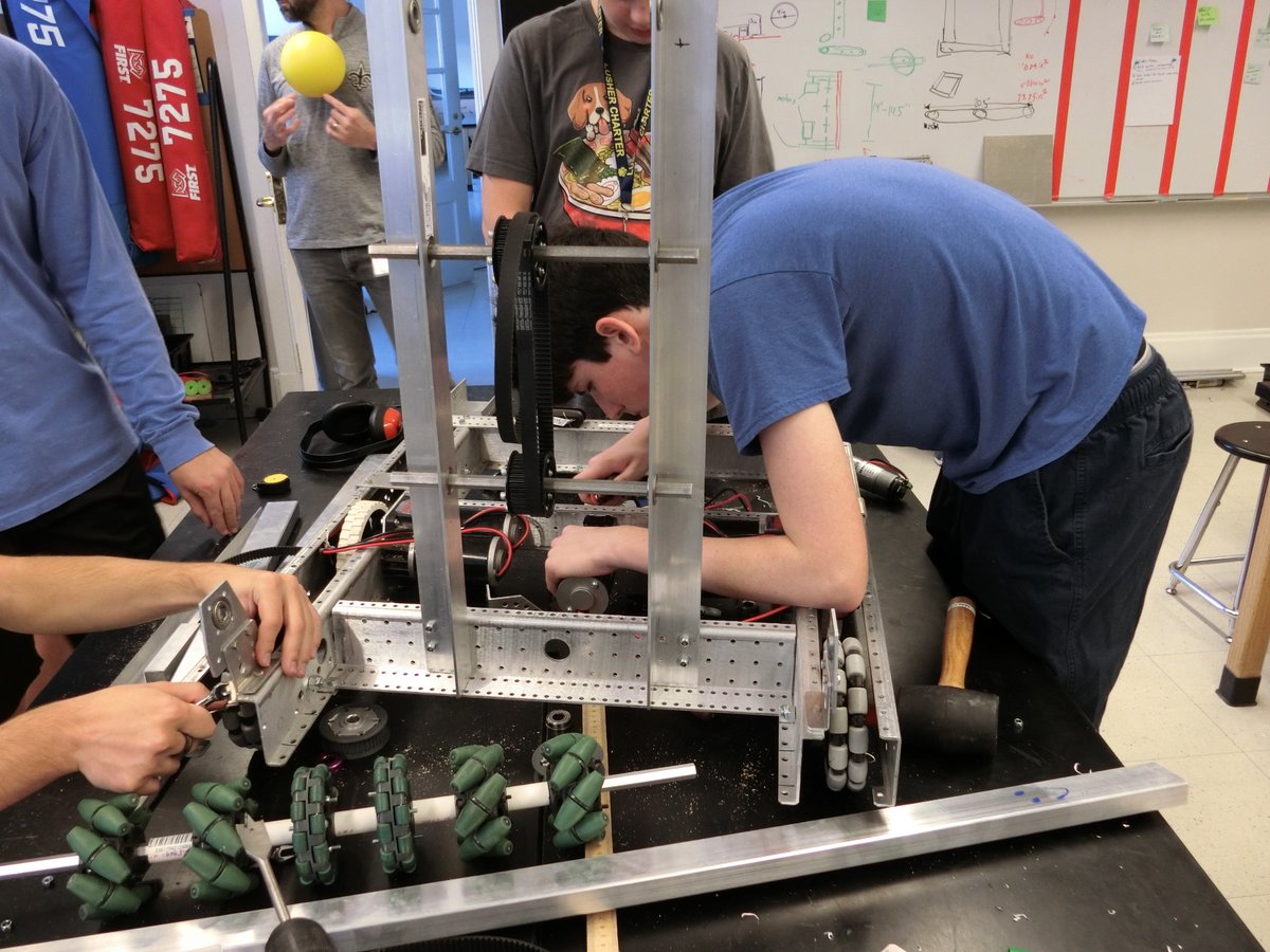 frc7275's tweet photo. 🔧👨🏽‍💻🛠️👩🏽‍💻🔧Working on our robot this fine Saturday morning.   Adding intake mechanisms, and securing motors.  ⚙️🦁⚙️🦁
#FIRST #SaturdayMorning  #LusherPride https://t.co/SSwUm7Kci4
