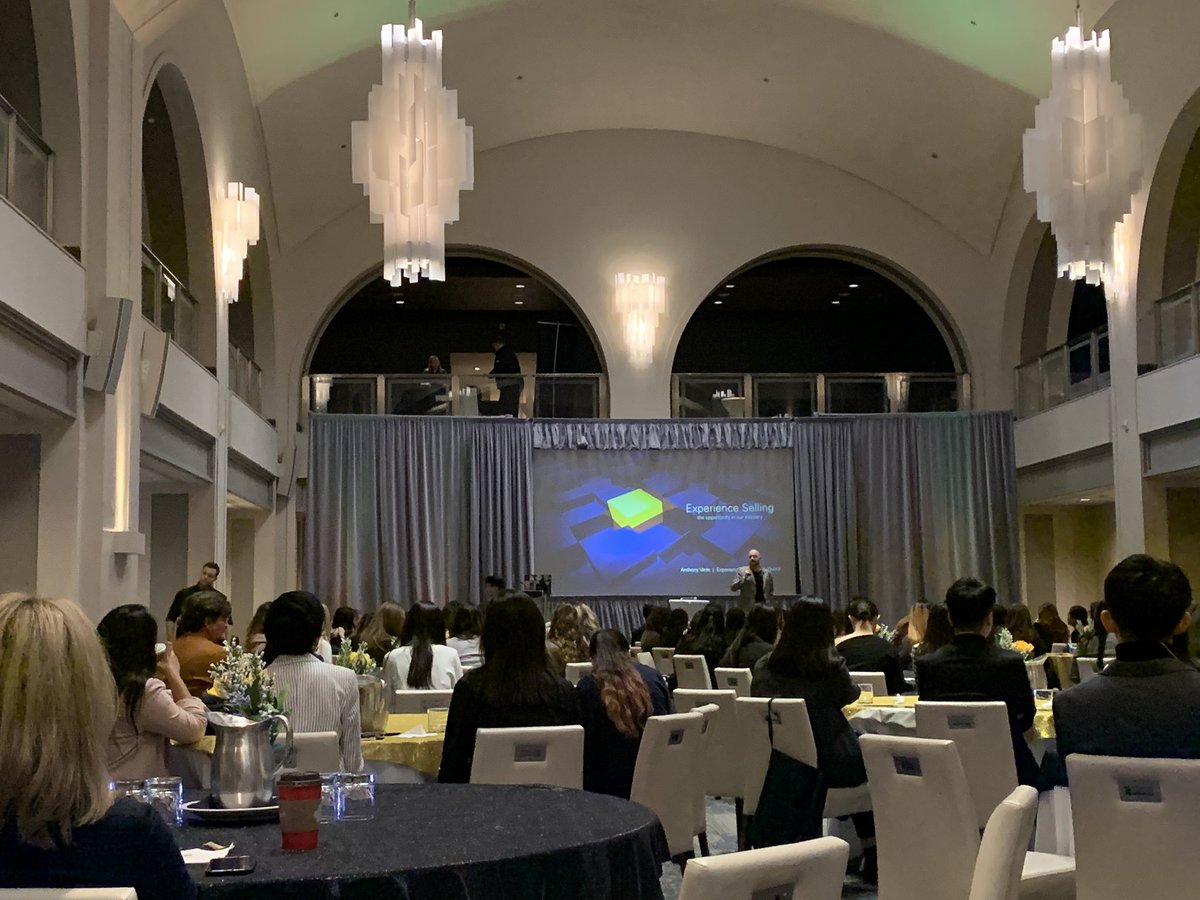 wang_lk's tweet photo. Interesting event and great guest speakers! #RHTC2020 #HTM402 https://t.co/EKrvrT12Dk