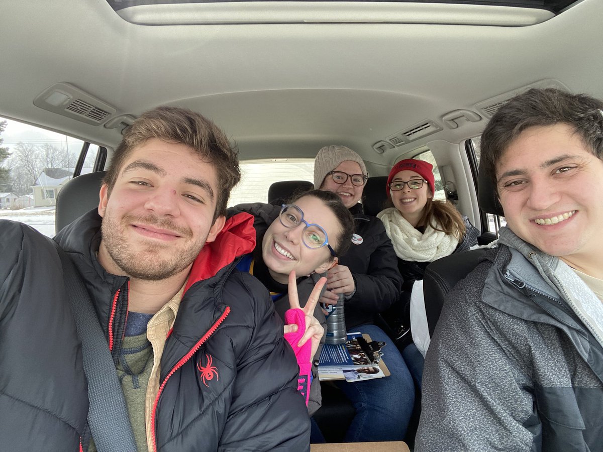 alejandrofduque's tweet photo. @Buckeyes4Pete starting our second packets for the day! Let’s GOTC!!!!!! #StudentsforPete https://t.co/e9DpnmUs9s