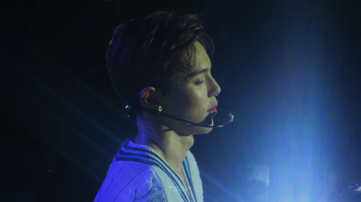 sphericalmoon's tweet photo. 190709
#MONSTAX #λͺ¬μ€νμμ€ #SHOWNU #μ
λ #SONHYUNWOO #μνμ° #WEAREHERETOUR #MONSTAXinLONDON @OfficialMonstaX https://t.co/1jxTXFo8xP