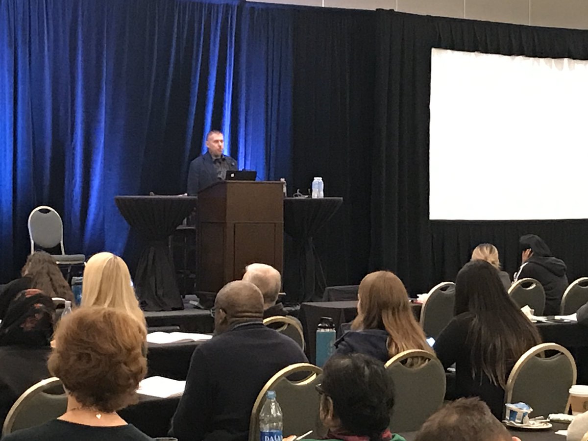 OhioACEP's tweet photo. .@911doctorsensei (@OSUEMEdu) presents his #Neurology Rapid Fire lecture at #emreviewredefined in San Diego! Be sure to follow course director @sreeja_natesan for pearls &amp; tips from the course! #meded #emergencymedicine #boardreview https://t.co/eBESRTYISQ
