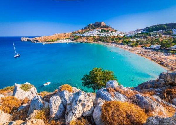 Greekingme's tweet photo. ✈️Check out 5 reasons to visit #Rhodes that will have you running to your nearest airport!
👇
https://t.co/JpeCwleLP1 https://t.co/BanxxALk3F