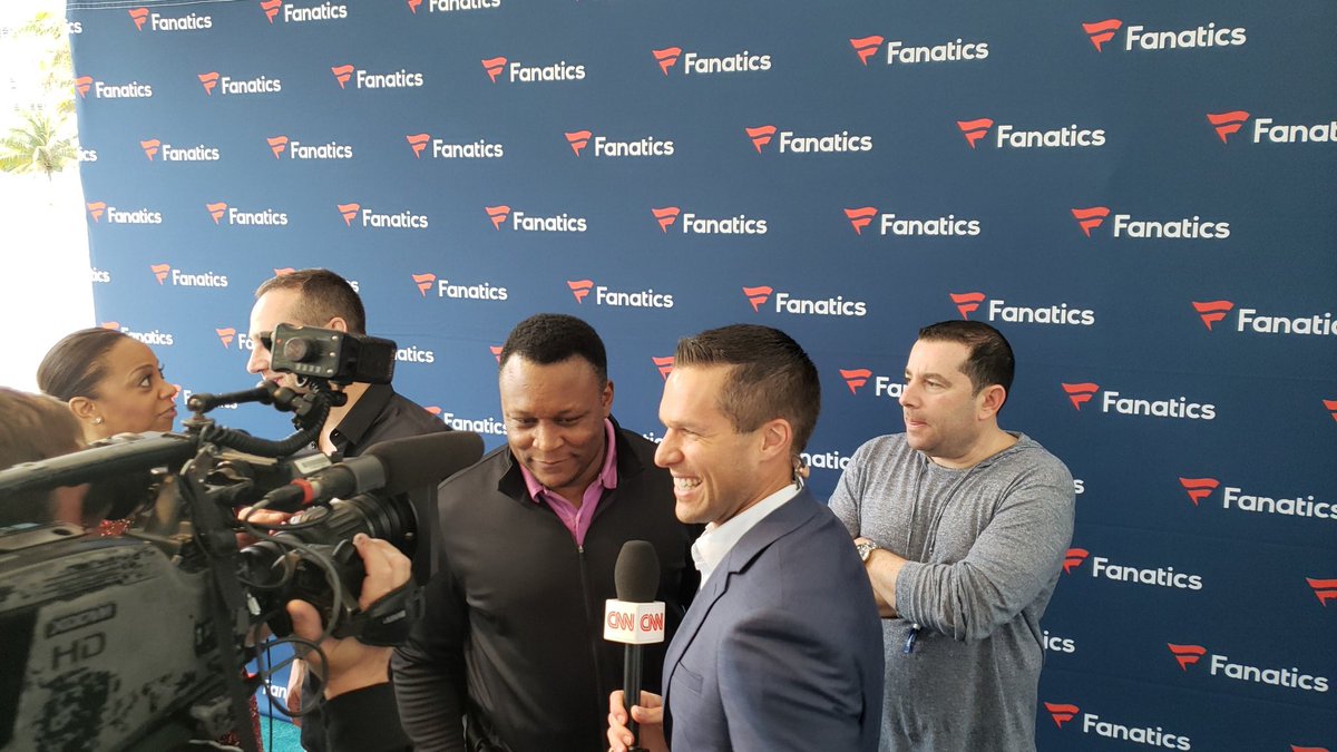 BarrySanders's tweet photo. What a show... #fanaticssbparty https://t.co/P8IelRXGho
