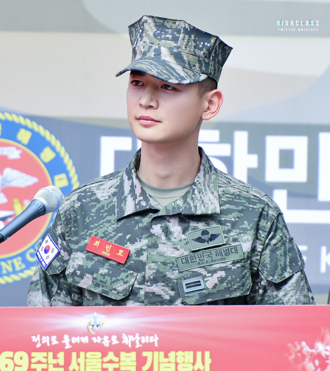 [🎉] D-288 

Minho'muz bugün itibariyle "Onbaşı" rütbesine geçiş yaptı. Artık göğsündeki armada 3 çizgi olacak 😍 

Böylece 3 üyemiz de onbaşı olmuş oldu! 

cr.mhiclass