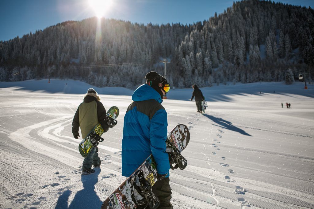 Luxe wintersportvakanties met persoonlijke chauffeurs, champagne van de tap, bubbelbaden en thuisbioscopen? Hier is onze selectie van luxe wintersportvakanties: bit.ly/37EZ1Nw

🎿 ⛷ 🏂 👨‍✈‍ 🍾 💰

#wintersport #skien #snowboarden #vakantie #chauffeur #champagne #luxe