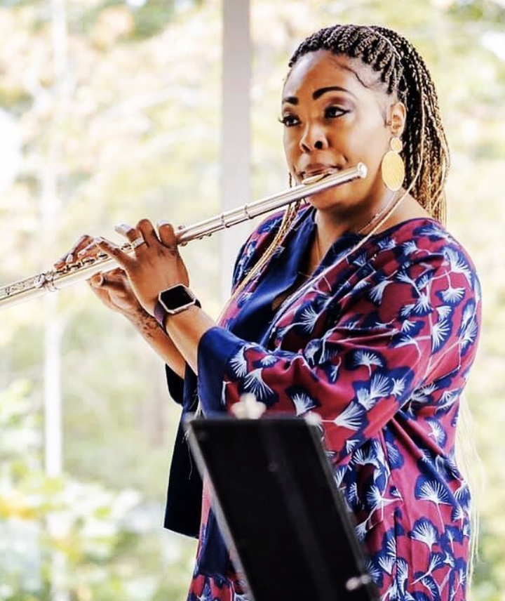 AmbassadorKCMO's tweet photo. In the lounge at @ReserveKCMO, you can hear beautiful music from talented locals every week. Tonight take in the wonderful Amber Underwood on the flute. #AmbassadorHotelKansasCity #KansasCityMusic
Photo: IG flutienastiness https://t.co/vG1zmWlPm6