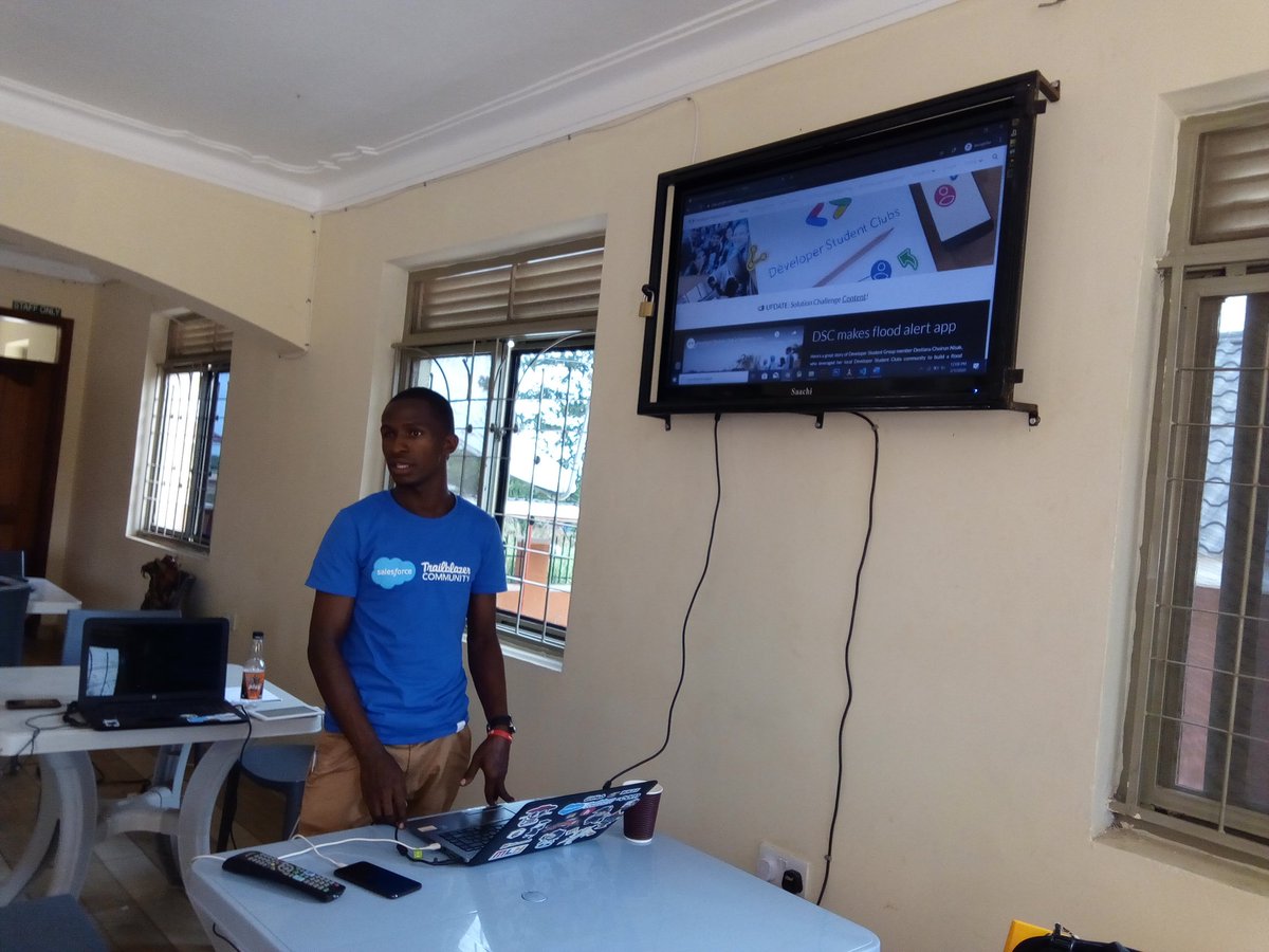 DscLira's tweet photo. Introducing the DSc solution challenge 2020 #DSC #DSCLU #LU @kal_code @auwalms @kalumba_j https://t.co/Rvm4FKtcxB