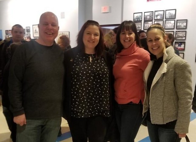 perintondems's tweet photo. United east side Democrats for @VoteJenLunsford for State Assembly at the Monroe County Democratic Committee convention!
#Perinton #Penfield
#Webster #UnityForCommunity https://t.co/Xfr8t8XY9W