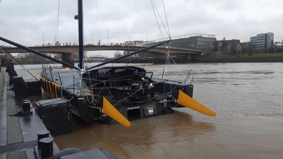 ljoessel's tweet photo. Un @ImocaGS neuf à Nantes, et pas n'importe lequel 😋
👏👏👏 @ArmelTriponSkip @codesattitude #SamManuard & merci pour la visite ! 🙏 https://t.co/aM5ATCLdRv