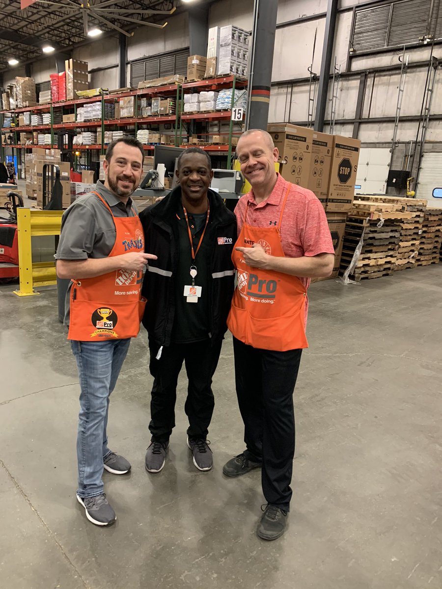 treese_3290's tweet photo. This our new driver, Leroi, that will be delivering to our customers in the Memphis market. He is pumped up and ready to provide excellent customer. #orangevalues @wjackblair @troyer_paige @Mcgalec99 @BacklinLisa @StephSmithTHD @dl4545 @dougschmidt23 @DanGrossTHD @SteveHargrove5 https://t.co/KeM9EUDyDB